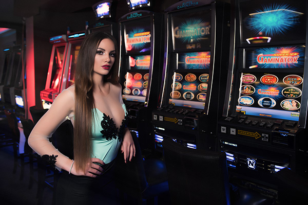 LIVE CASINO